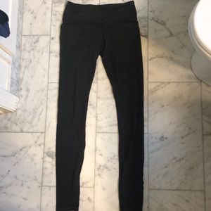 Black Lululemon leggings